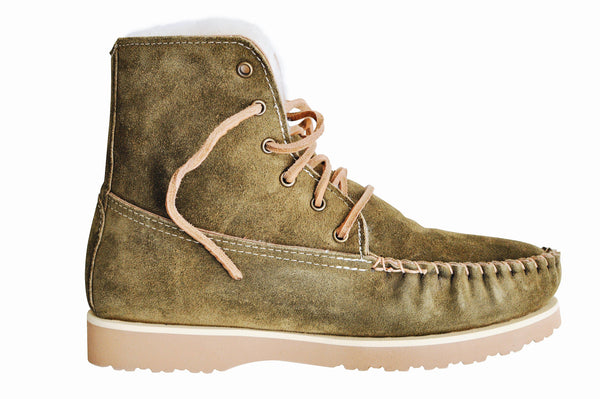 Loden Grove Boot with Sheepskin Lining